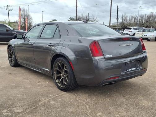 2017 Chrysler 300 S