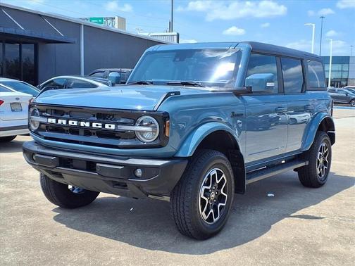 2023 Ford Bronco Outer Banks