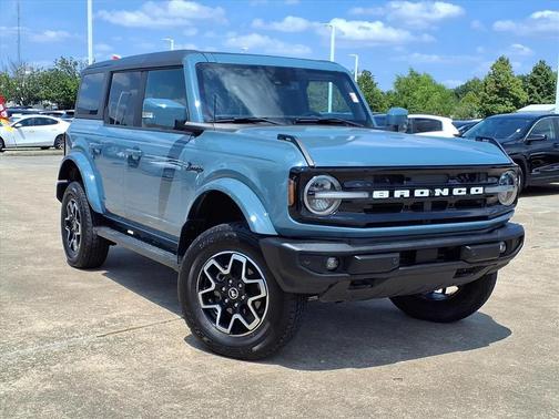 2023 Ford Bronco Outer Banks