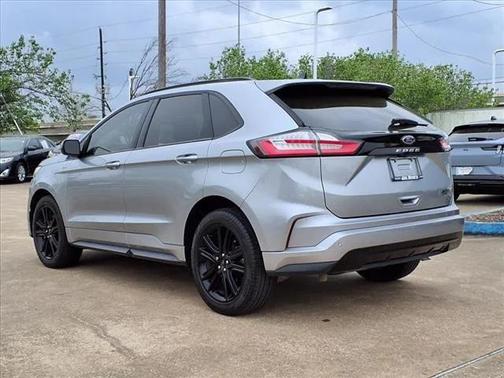 2022 Ford Edge ST Line