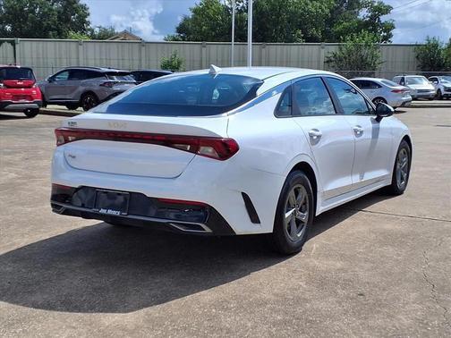 2022 Kia K5 LXS