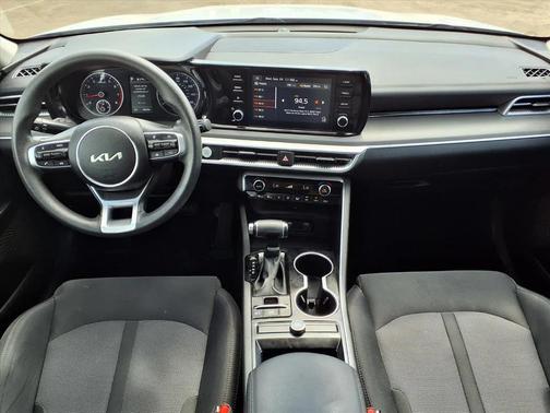 2022 Kia K5 LXS