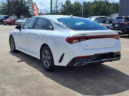 2022 Kia K5 LXS