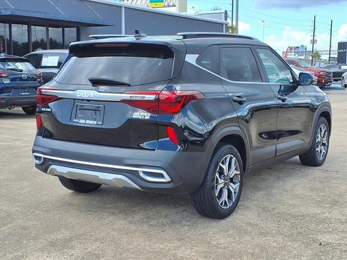 2022 Kia Seltos EX