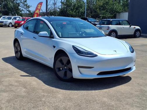 2023 Tesla Model 3 Standard Range