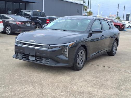 2025 Kia K4 LX