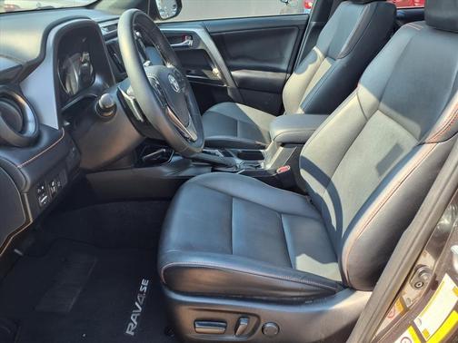 2018 Toyota RAV4 SE