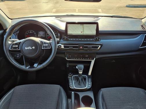 2023 Kia Seltos S
