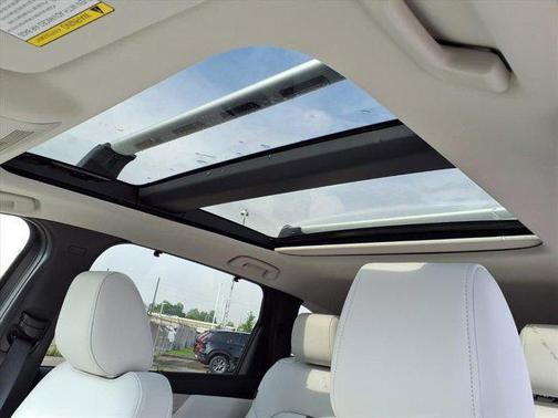 Rhodium White Premium 2026 Mazda CX-90 3.3 Turbo Premium Plus