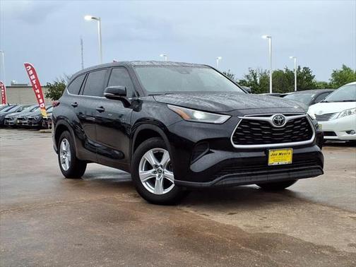 2022 Toyota Highlander L
