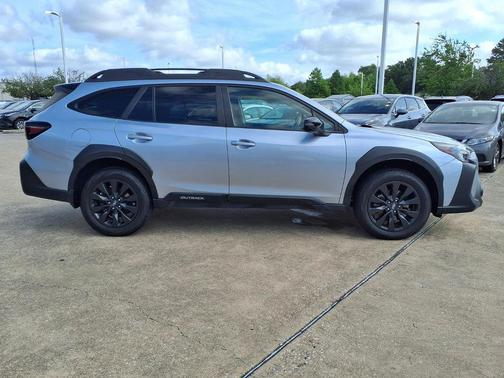 Ice Silver 2023 Subaru Outback Onyx Edition XT