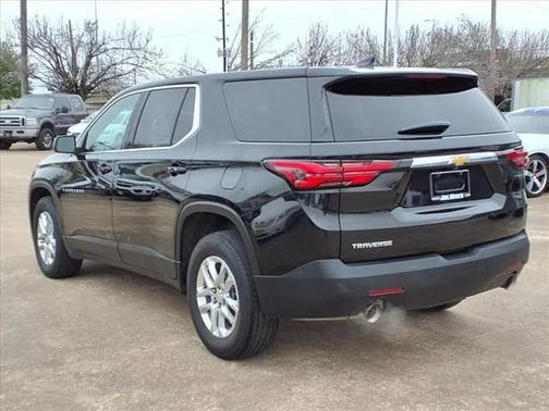 2023 Chevrolet Traverse LS