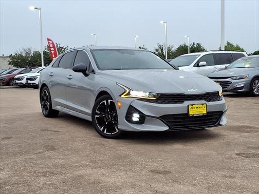 2022 Kia K5 GT-Line