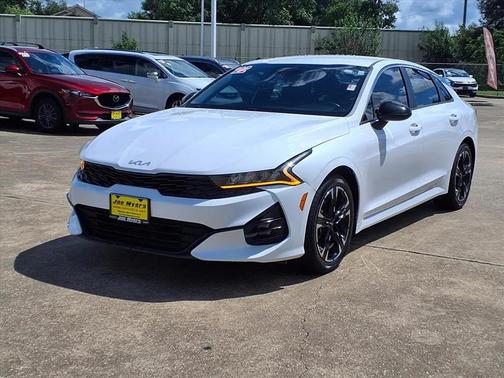 2022 Kia K5 GT-Line