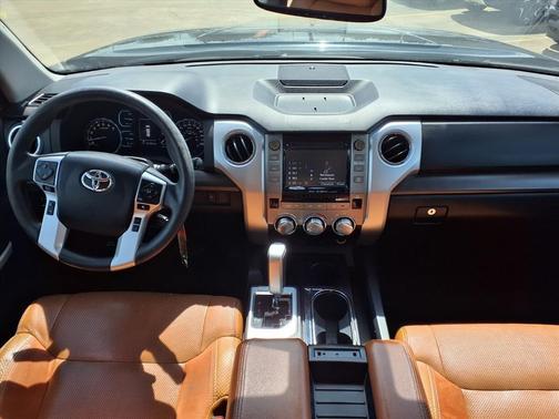 2018 Toyota Tundra SR5