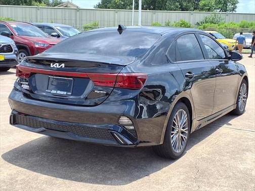 2023 Kia Forte GT-Line