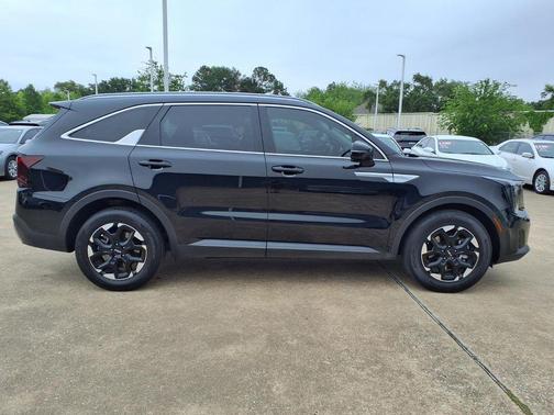 Ebony Black 2025 Kia Sorento S