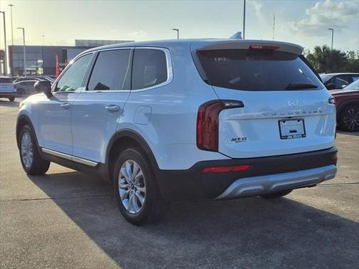 2022 Kia Telluride LX