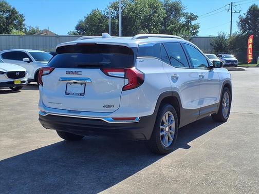 2024 GMC Terrain SLT