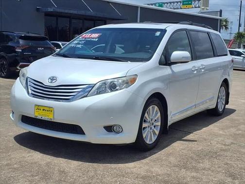 2013 Toyota Sienna XLE