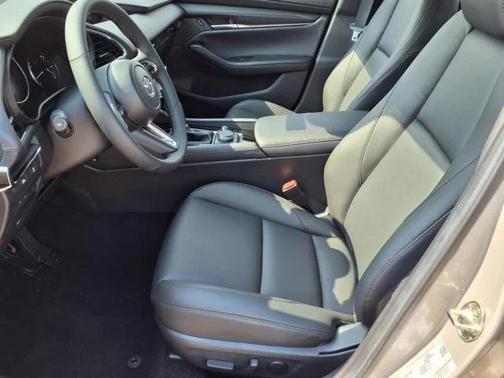 2025 Mazda Mazda3 FWD w/Preferred Package