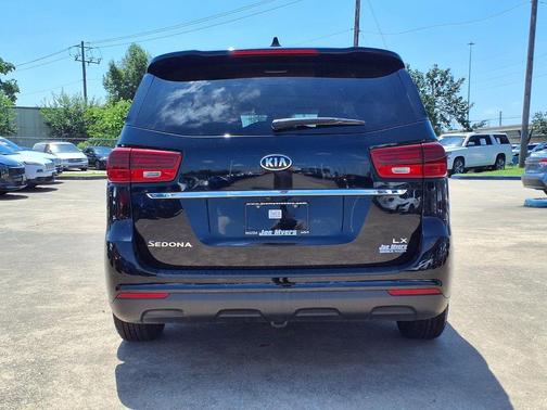 Aurora Black 2020 Kia Sedona LX