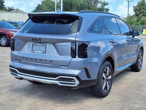 2022 Kia Sorento S
