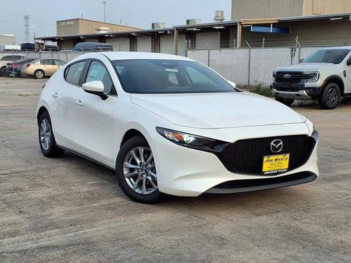 Snowflake White Pearl Mica 2026 Mazda Mazda3 FWD
