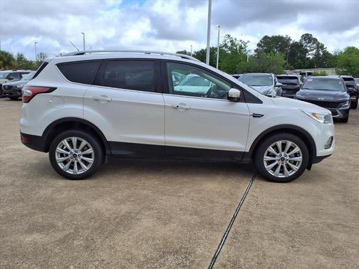 White Platinum Tri-Coat 2017 Ford Escape Titanium