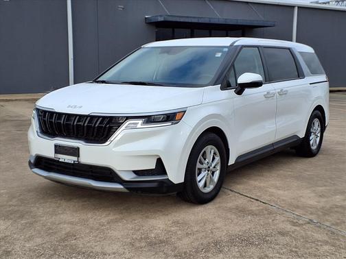 Snow White Pearl 2024 Kia Carnival LX