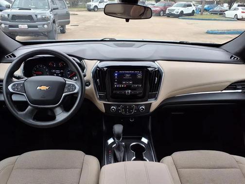 2023 Chevrolet Traverse LS