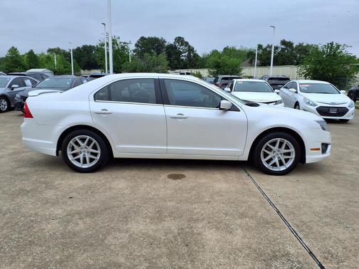 White Platinum Clearcoat Metallic 2012 Ford Fusion SEL