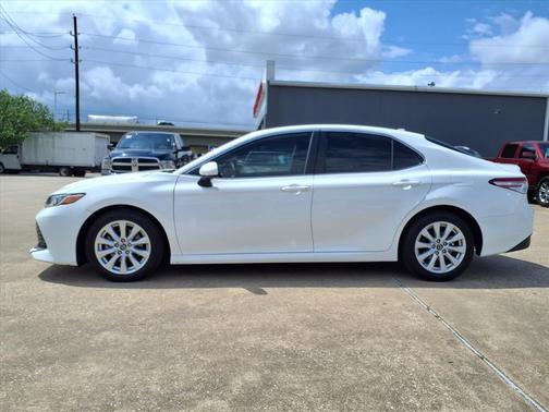 Super White 2020 Toyota Camry LE