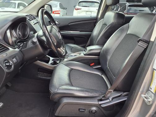 2020 Dodge Journey Crossroad