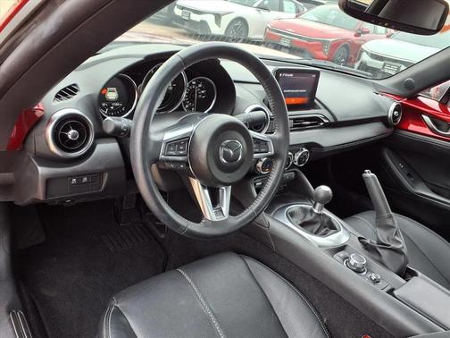 2023 Mazda MX-5 Miata RF Grand Touring