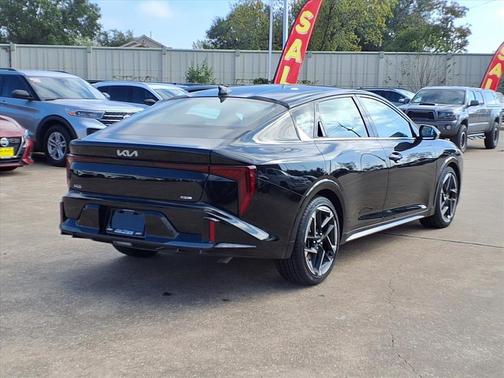 2025 Kia K4 GT-Line