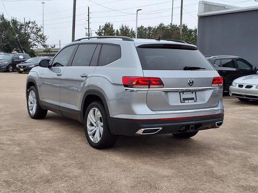 2022 Volkswagen Atlas 3.6L SE w/Technology