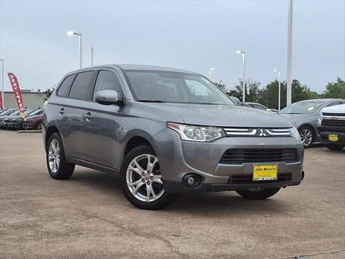 2014 Mitsubishi Outlander SE