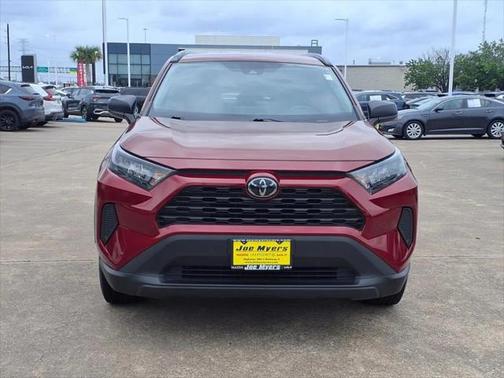 2020 Toyota RAV4 LE