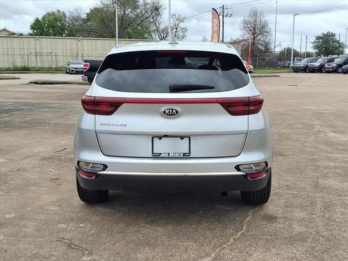2022 Kia Sportage LX