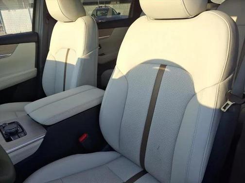 2026 Mazda CX-90 PHEV Premium Plus