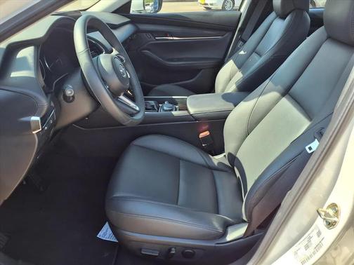 2025 Mazda Mazda3 FWD w/Preferred Package