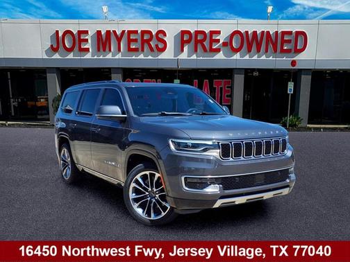 Baltic Gray Metallic Clearcoat 2022 Jeep Wagoneer Series III 4x4