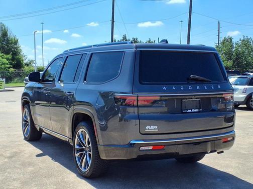 Baltic Gray Metallic Clearcoat 2022 Jeep Wagoneer Series III 4x4