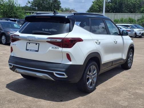 2022 Kia Seltos S