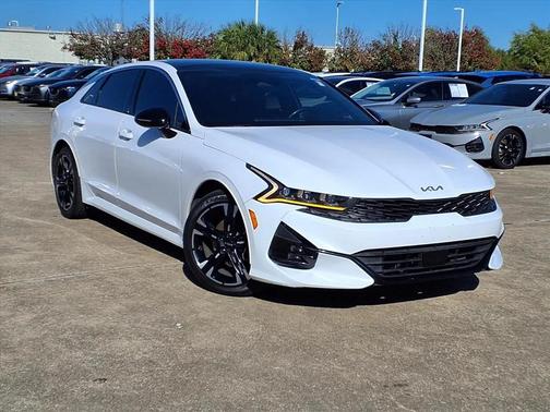 2022 Kia K5 GT-Line