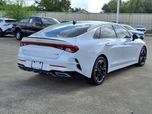 Glacial White Pearl 2022 Kia K5 GT-Line