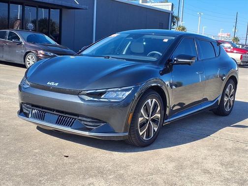 2022 Kia EV6 Wind