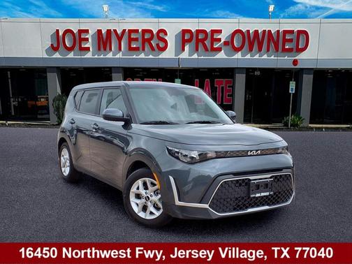 Gravity Gray 2023 Kia Soul LX