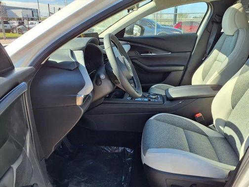 Snowflake White Pearl Mica 2026 Mazda CX-30 2.5 S